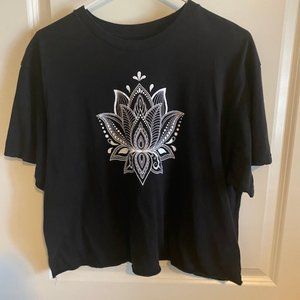 Black Crop Top T-Shirt Size XL